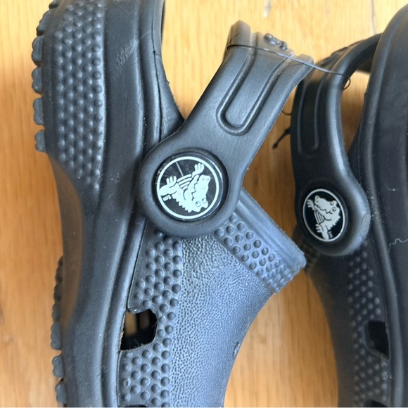 Crocs Kids Navy Clogs - Picture 3 of 6